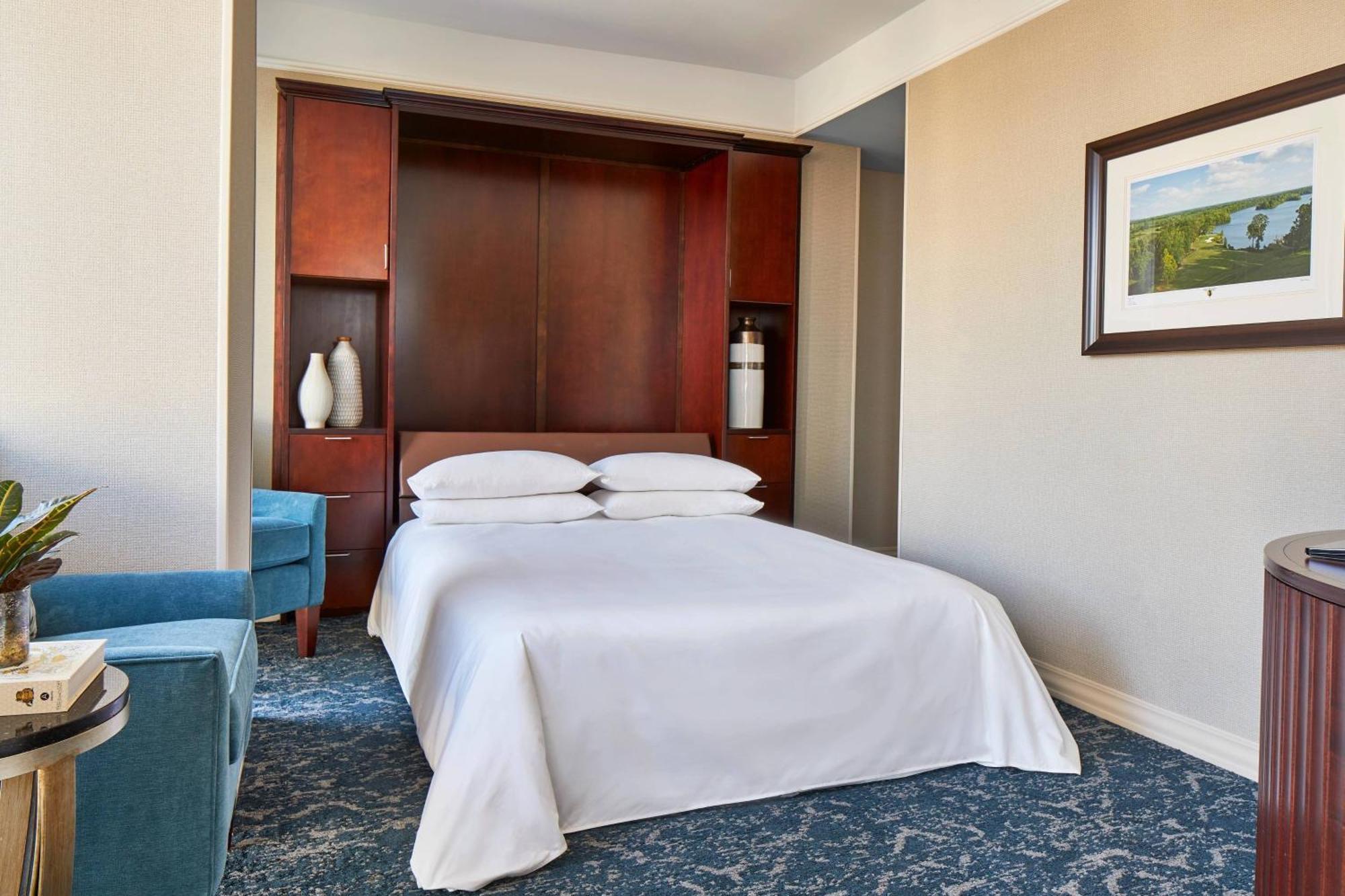 เรเนซองส์ มอนต์โกเมอรี โฮเทล แอนด์ สปา แอท คอนเวนชันเซ็นเตอร์ Hotel ภายนอก รูปภาพ